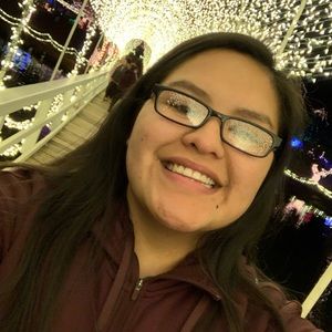 Meet your Posher, Lindsey